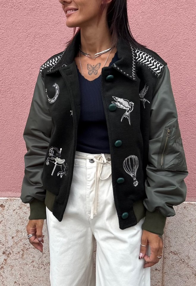 Bomber Ricamato con Maniche a Contrasto – Front Street -  S