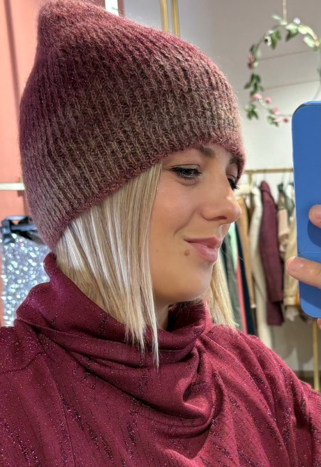 Cappello Beanie in Fine Alpaca e Filo Metallizzato – Chiara Bertani