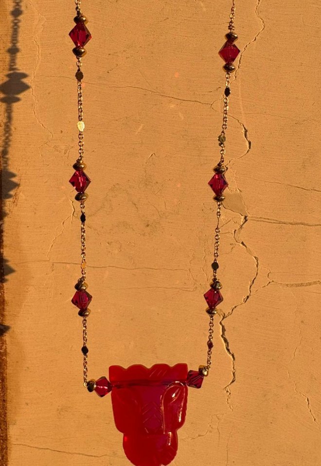Collana Tigre in tormalina rossa con cristalli e catena dorata – Gipsy Chic Lovers - Rosso
