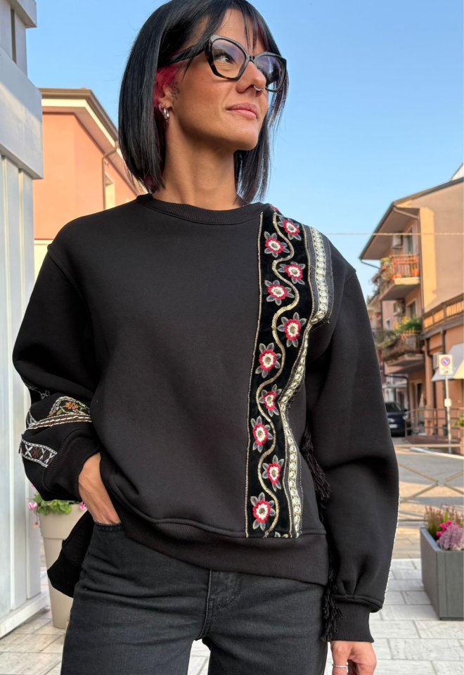 Felpa Nera Boho-Chic con Frange -  S