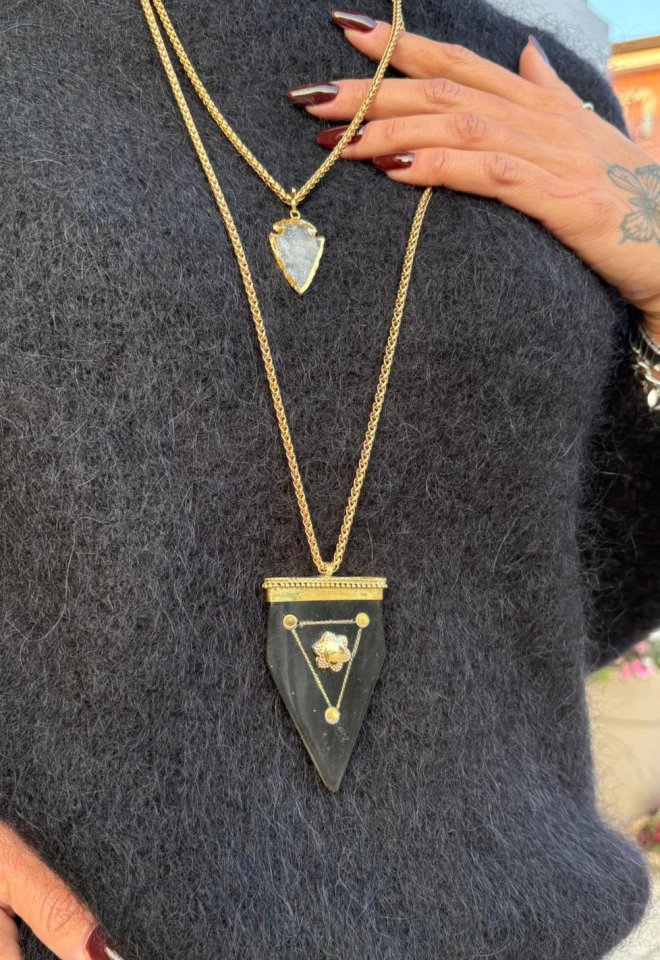 Collana “Freccia Nera” con dettagli in oro 24k – Gypsy Chic Lovers - Nero